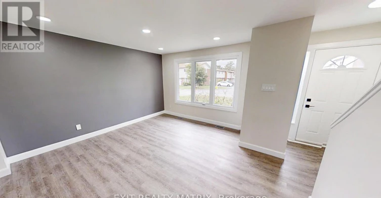 3217 Bannon Way, Ottawa, ON, K1T 1T2 - 3