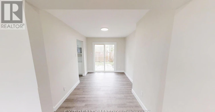 3217 Bannon Way, Ottawa, ON, K1T 1T2 - 4