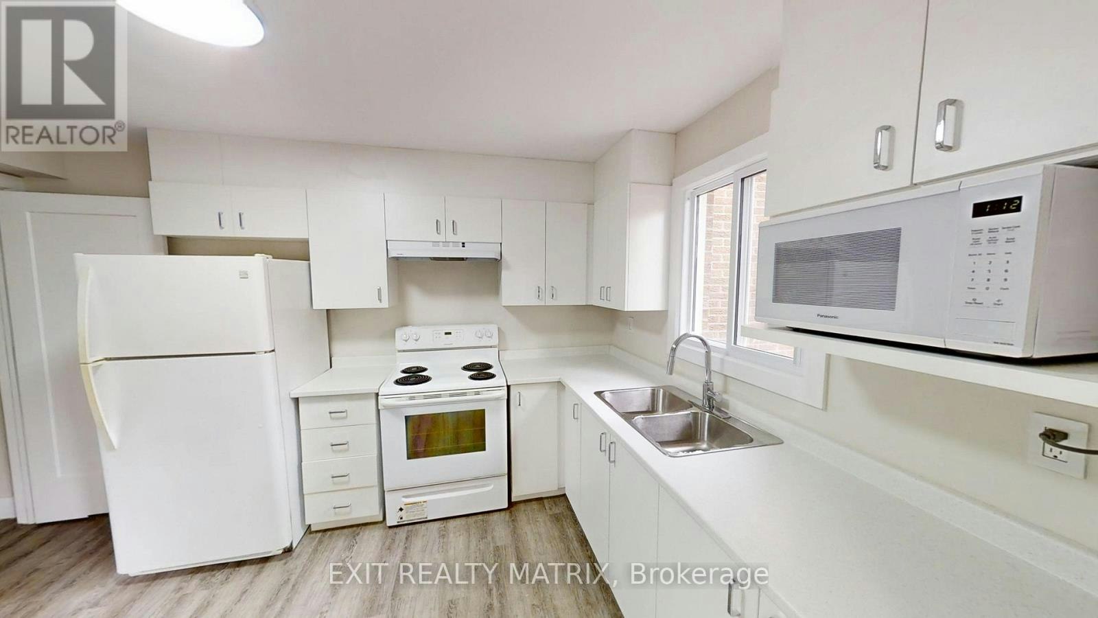 3217 Bannon Way, Ottawa, ON, K1T 1T2 - 5