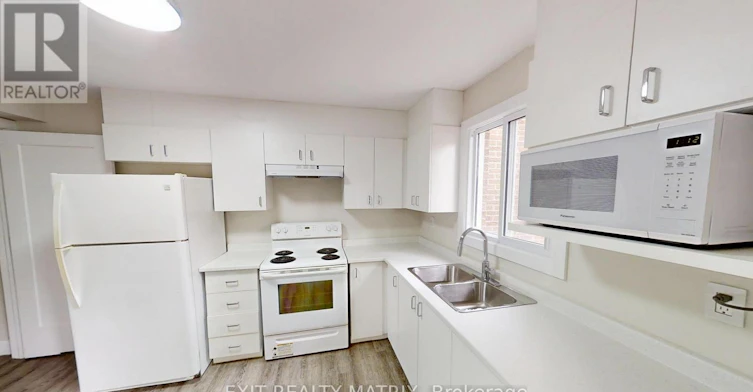 3217 Bannon Way, Ottawa, ON, K1T 1T2 - 5