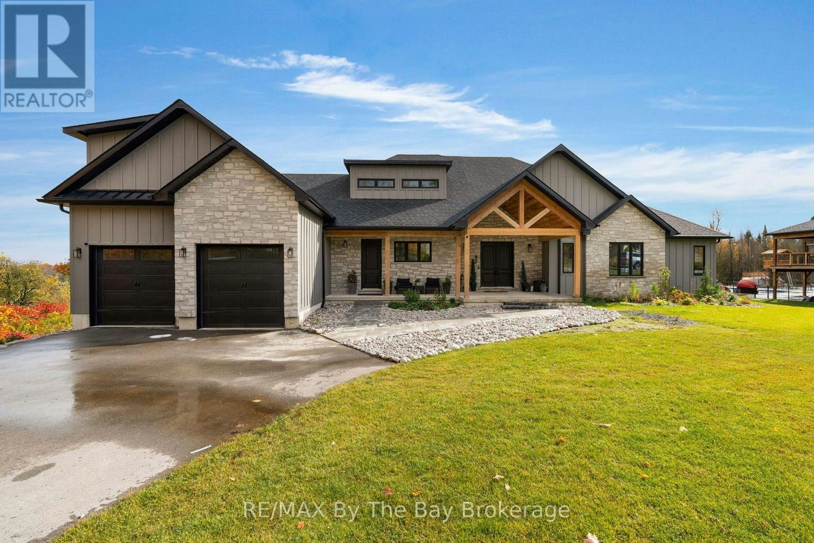 93 Moonstone Road E, Oro-Medonte, ON, L0K 1N0