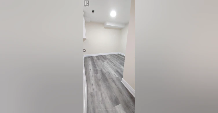 3185 Chamberlain Court, Mississauga, ON, L5N 3M2 - 6