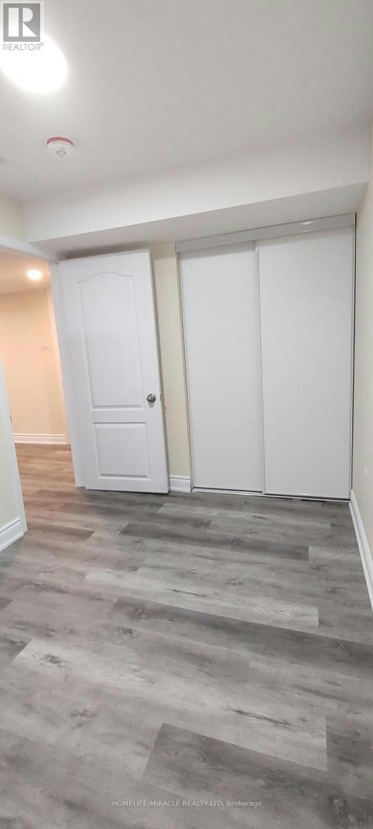 3185 Chamberlain Court, Mississauga, ON, L5N 3M2 - 4