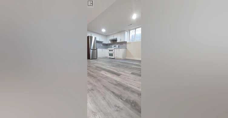3185 Chamberlain Court, Mississauga, ON, L5N 3M2 - 3