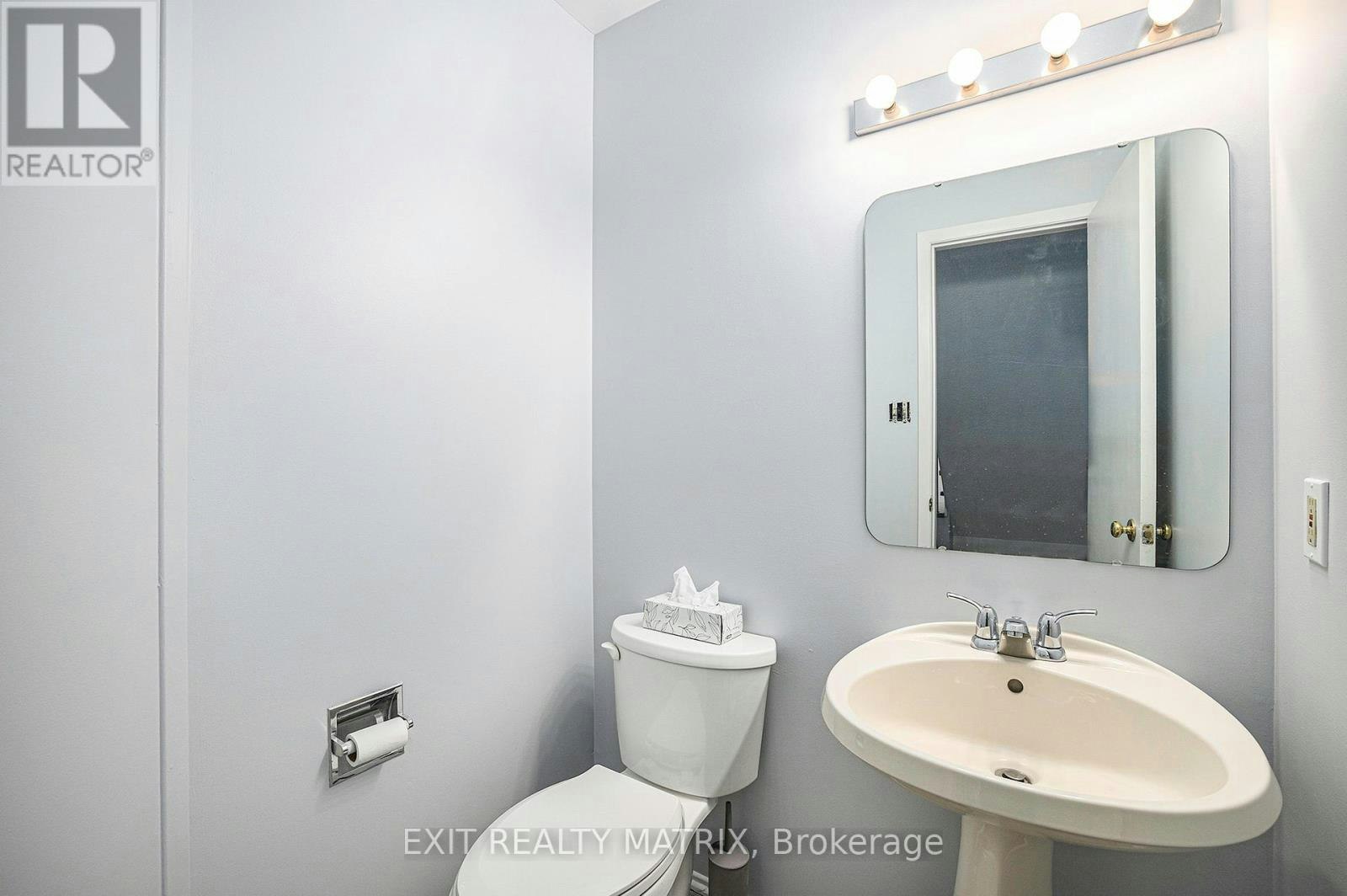 24 Oakhaven Private, Ottawa, ON, K1K 4K1 - 8