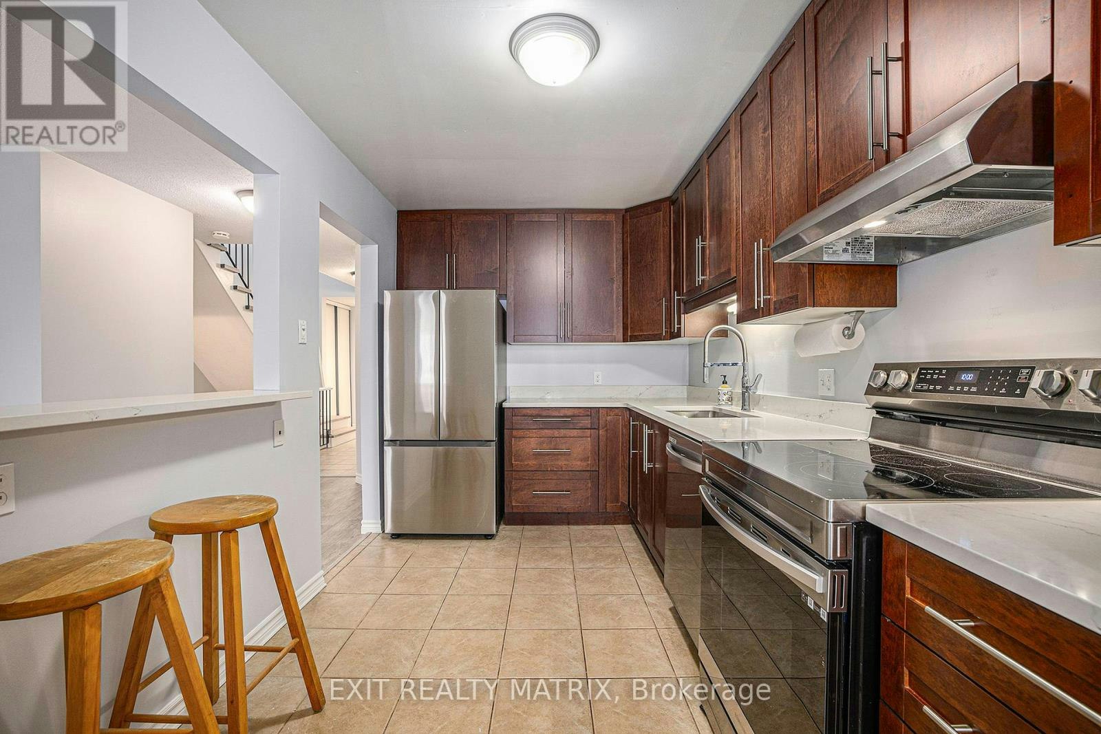 24 Oakhaven Private, Ottawa, ON, K1K 4K1 - 3