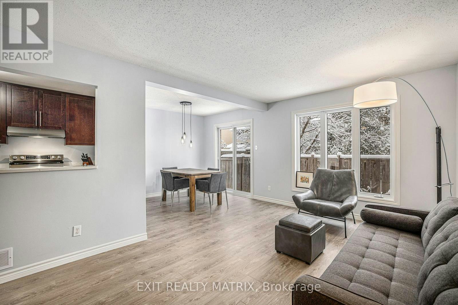 24 Oakhaven Private, Ottawa, ON, K1K 4K1 - 6