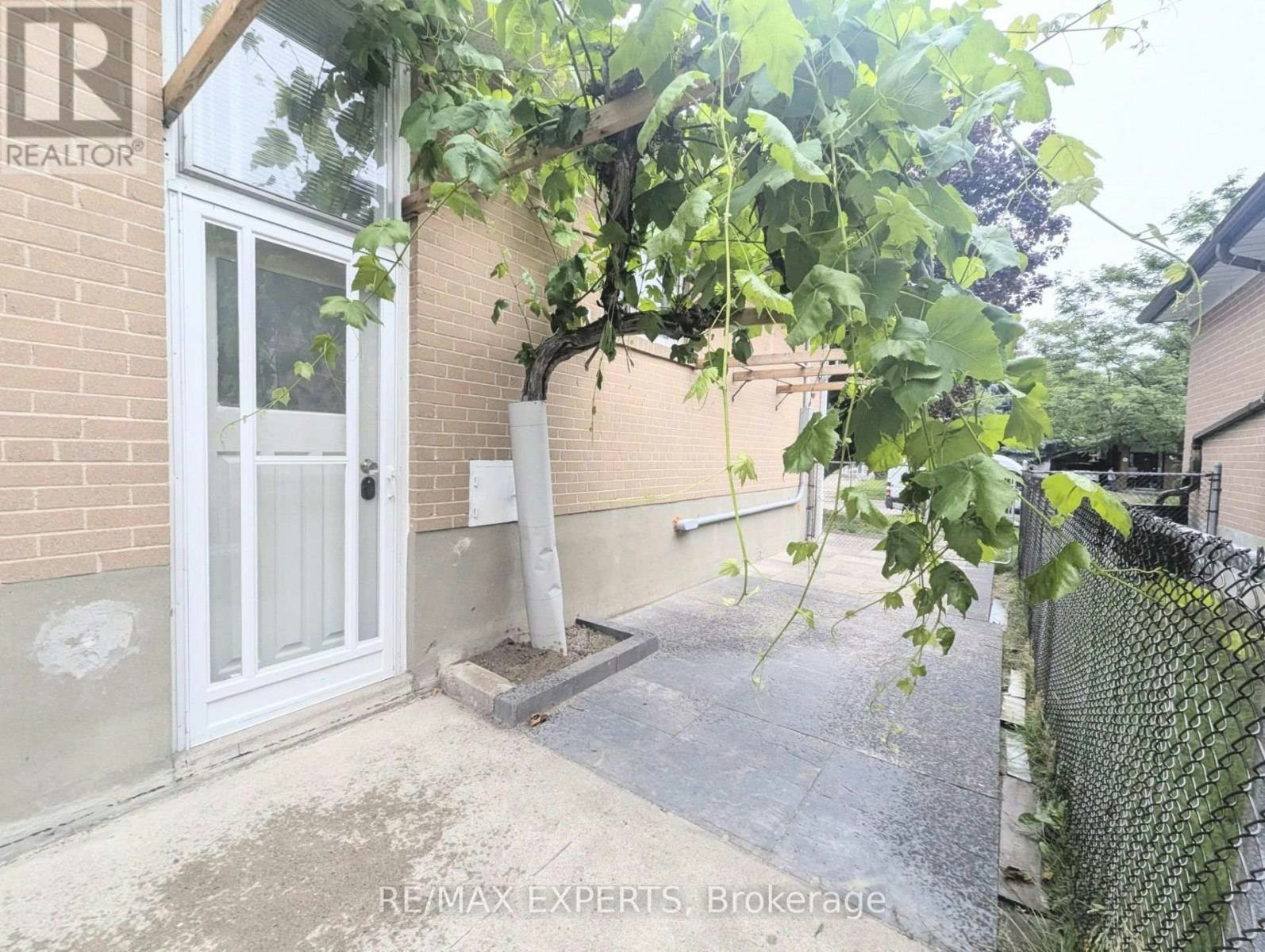 LOWER-42 Mossbank Drive, Toronto, ON, M1G 2C3 - 3