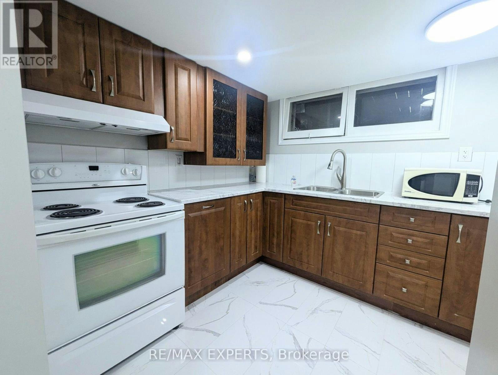 LOWER-42 Mossbank Drive, Toronto, ON, M1G 2C3 - 7