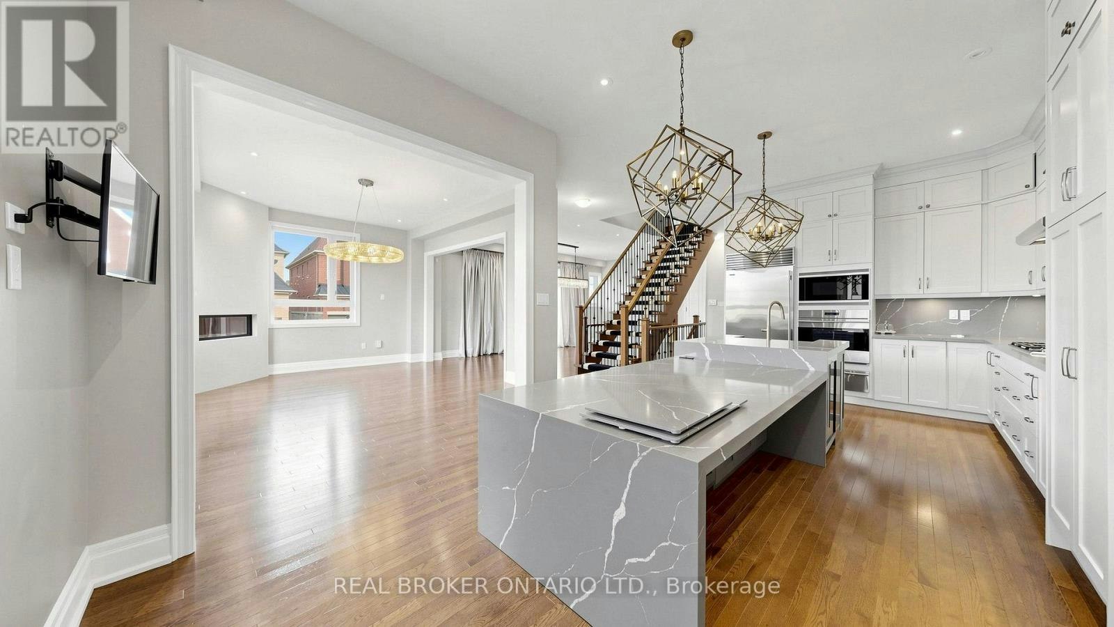 106 Via Romano Boulevard, Vaughan, ON, L6A 4X1 - 12