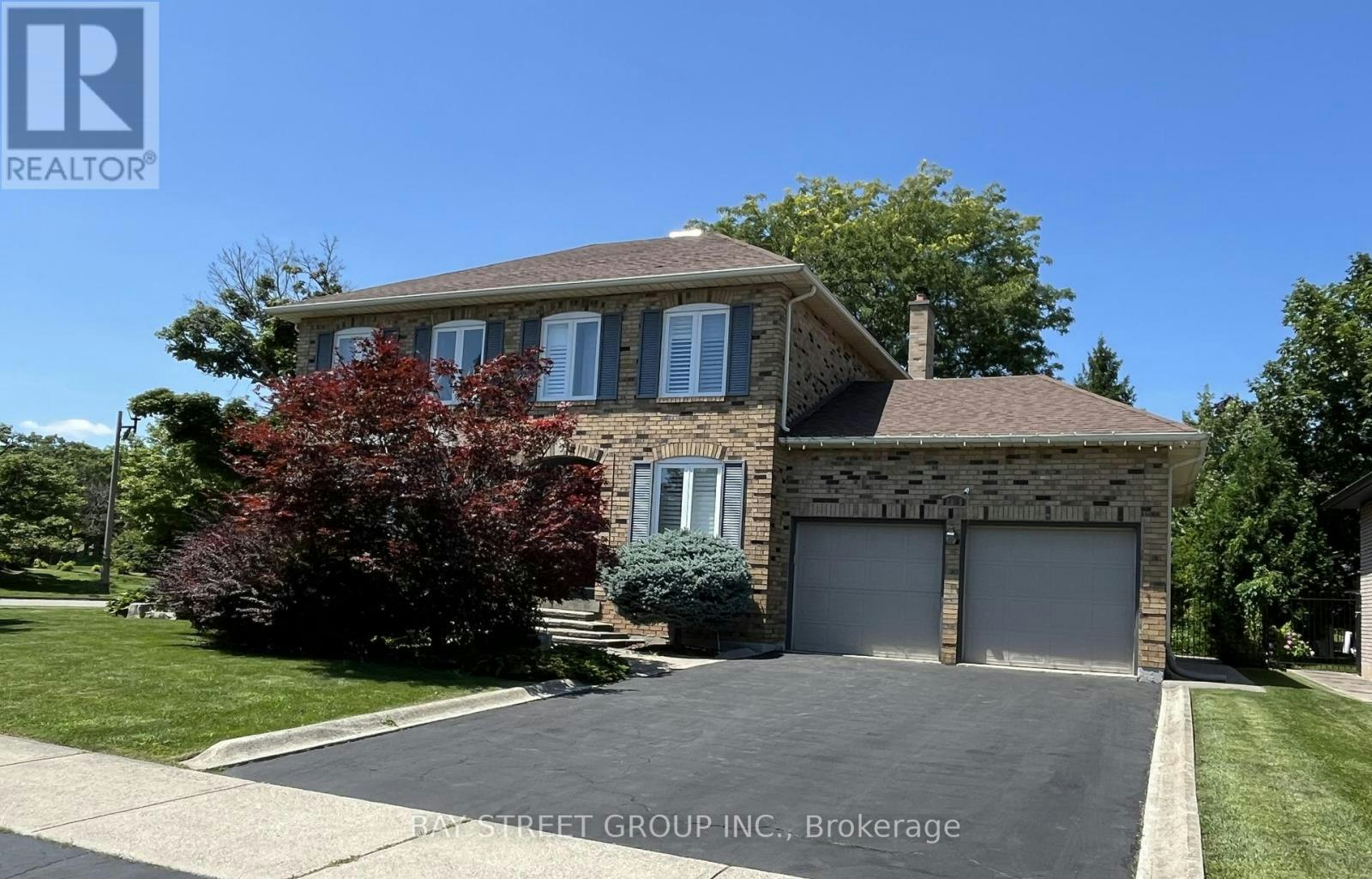 1035 Masters Green, Oakville, ON, L6M 2N8 - 2