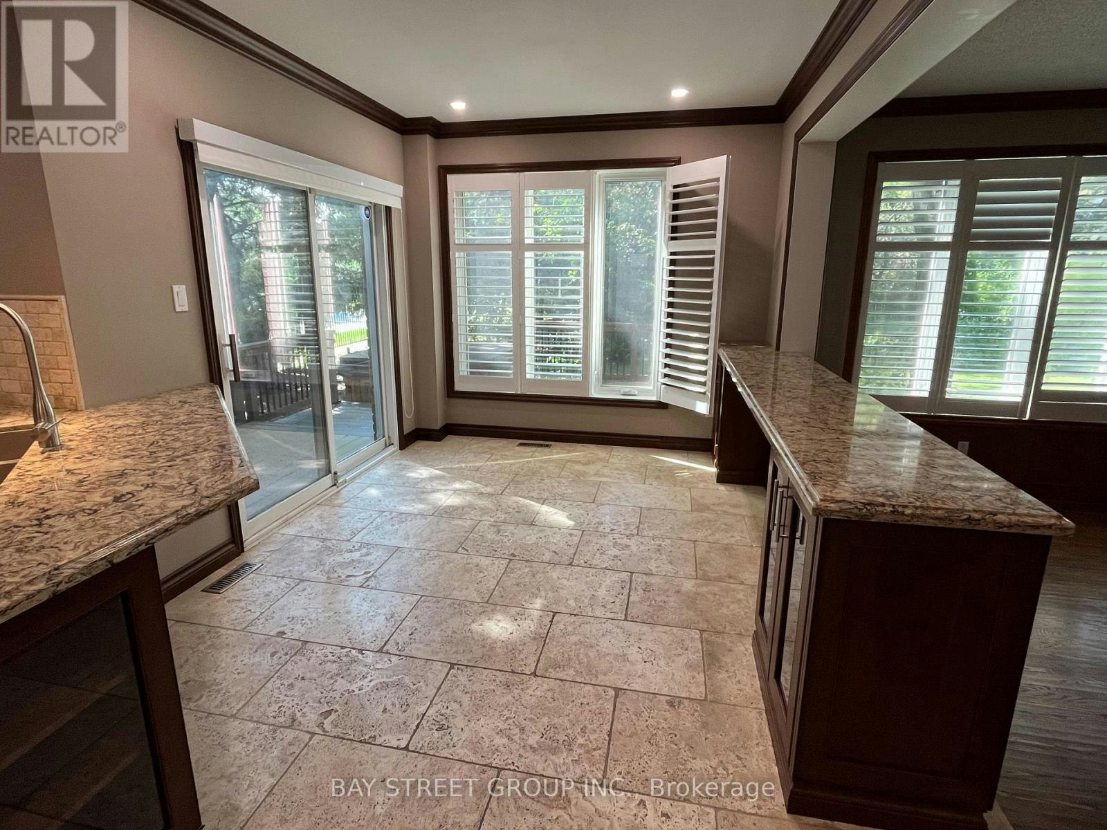 1035 Masters Green, Oakville, ON, L6M 2N8 - 12
