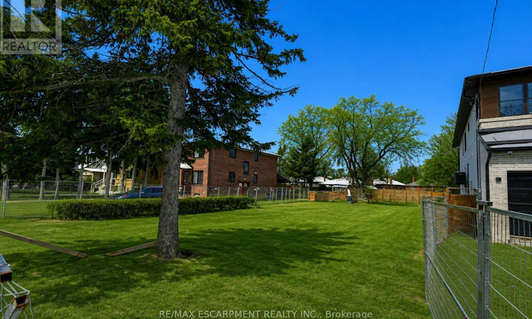 19A Broadview Avenue