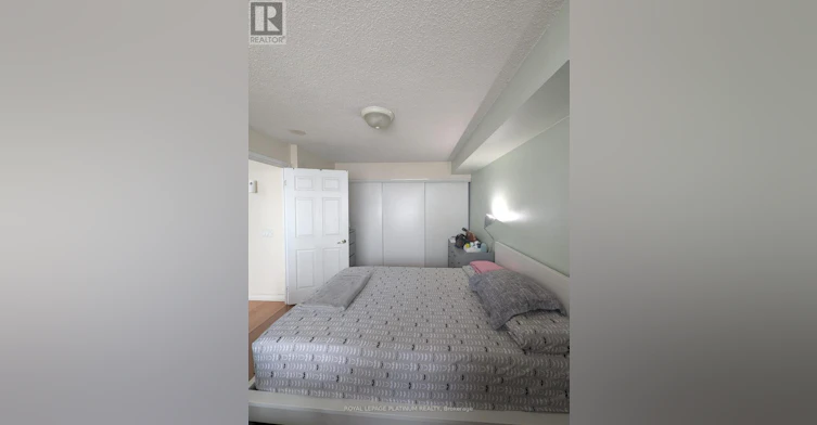 601-710 Humberwood Boulevard, Toronto, ON, M9W 7J5 - 7