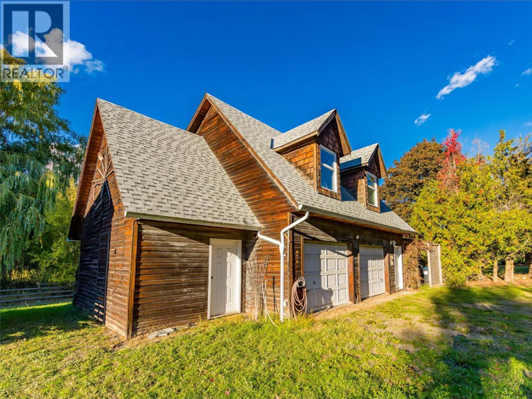 7001 Learmouth Road, Coldstream, BC, V1B 3H1 - 49