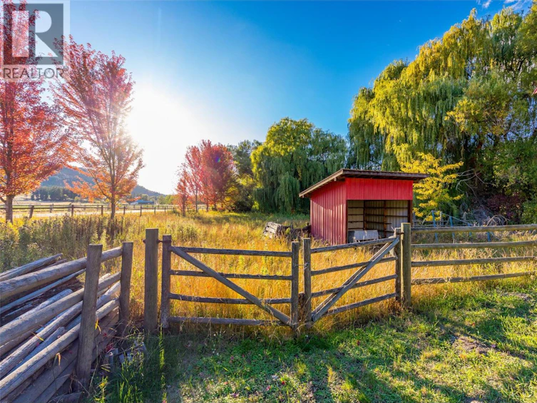 7001 Learmouth Road, Coldstream, BC, V1B 3H1 - 65