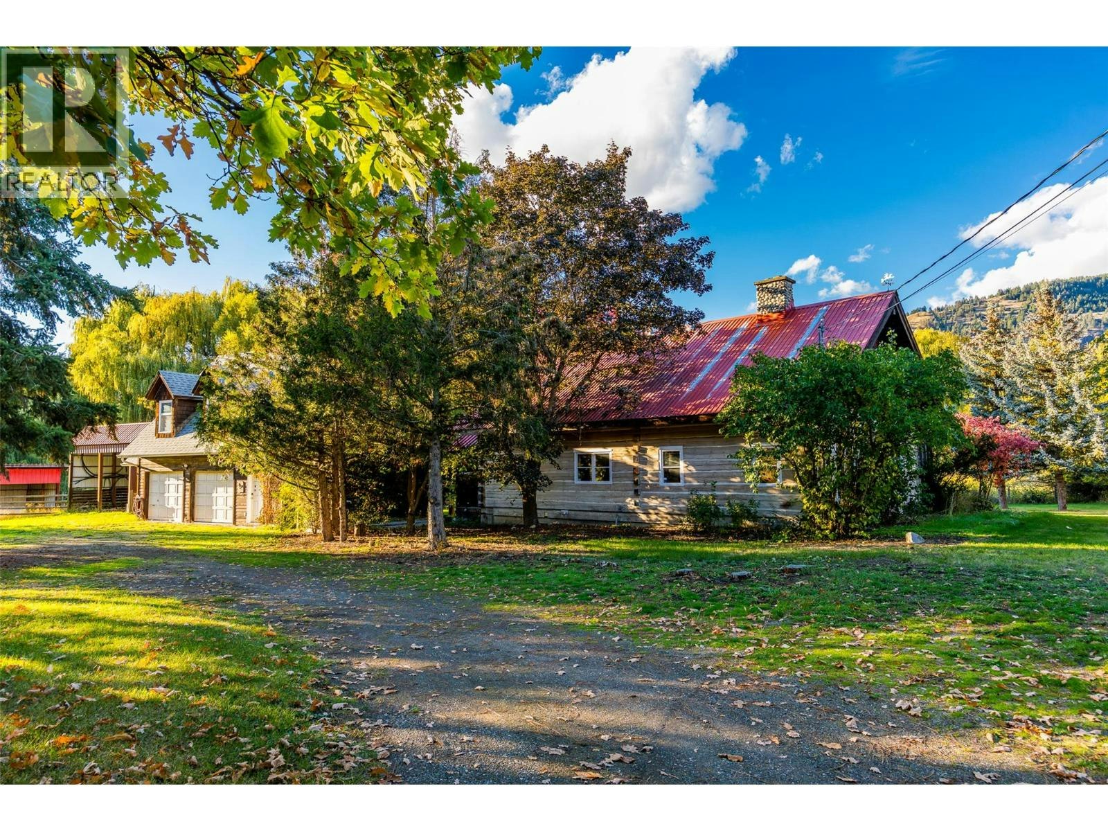 7001 Learmouth Road, Coldstream, BC, V1B 3H1 - 11