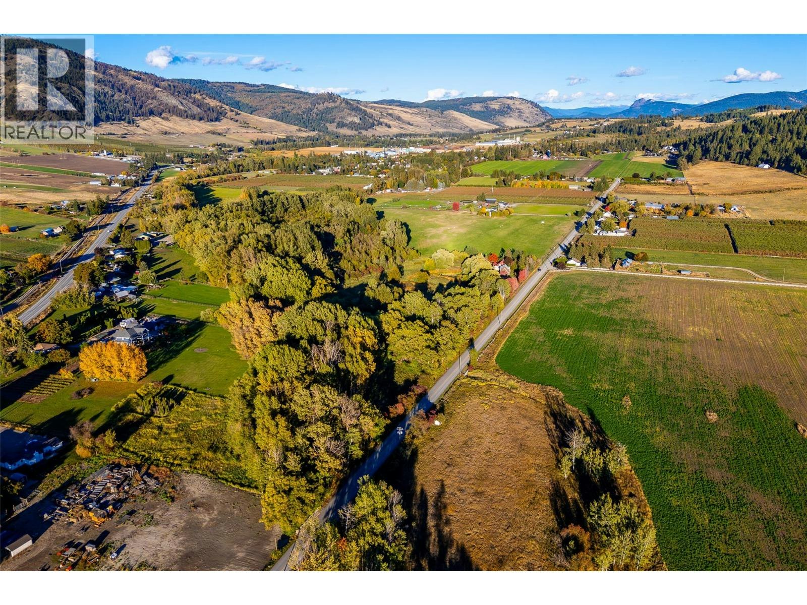 7001 Learmouth Road, Coldstream, BC, V1B 3H1 - 77