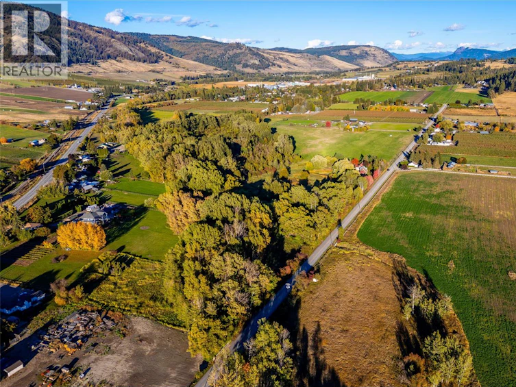 7001 Learmouth Road, Coldstream, BC, V1B 3H1 - 77