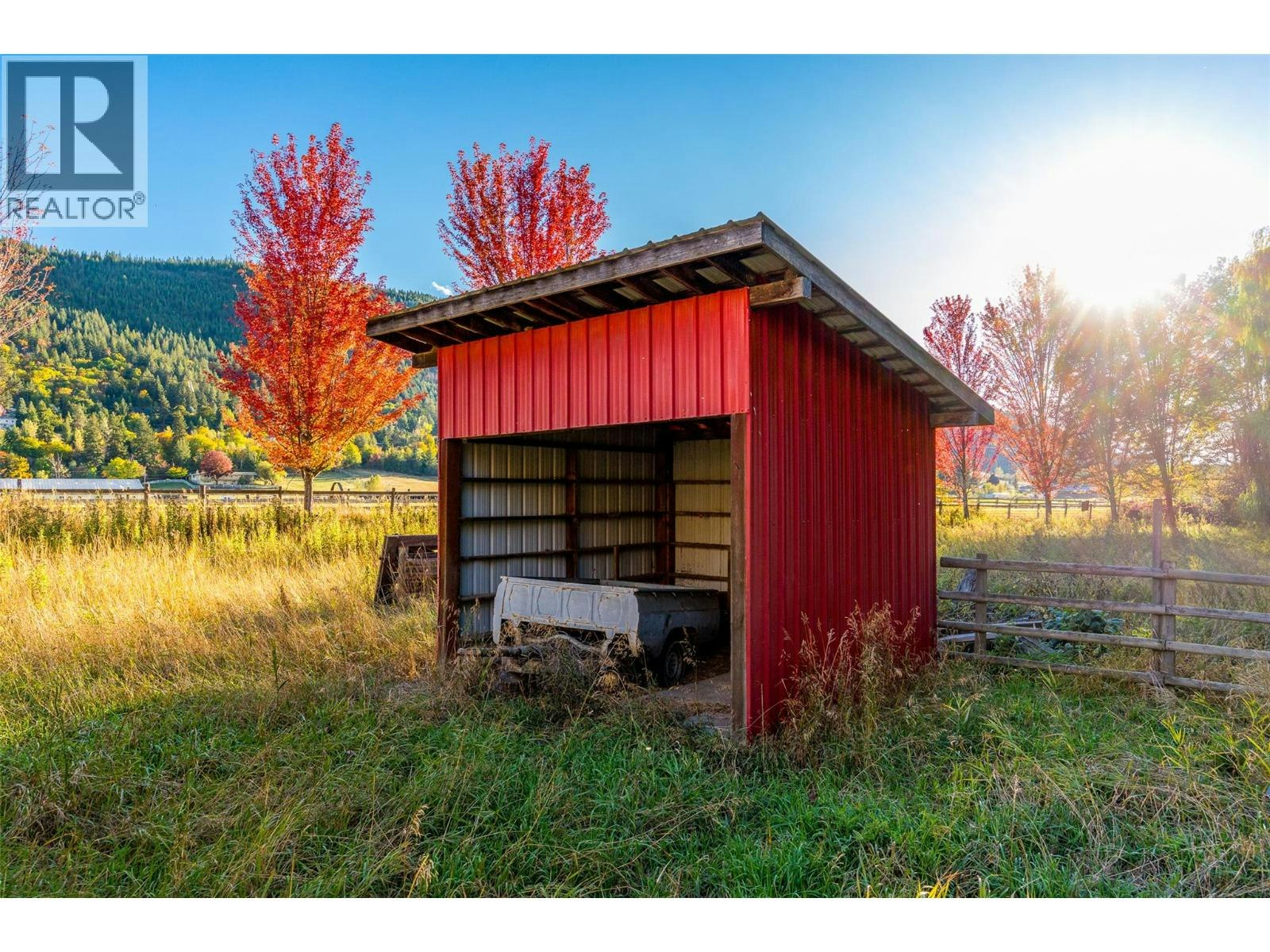 7001 Learmouth Road, Coldstream, BC, V1B 3H1 - 66