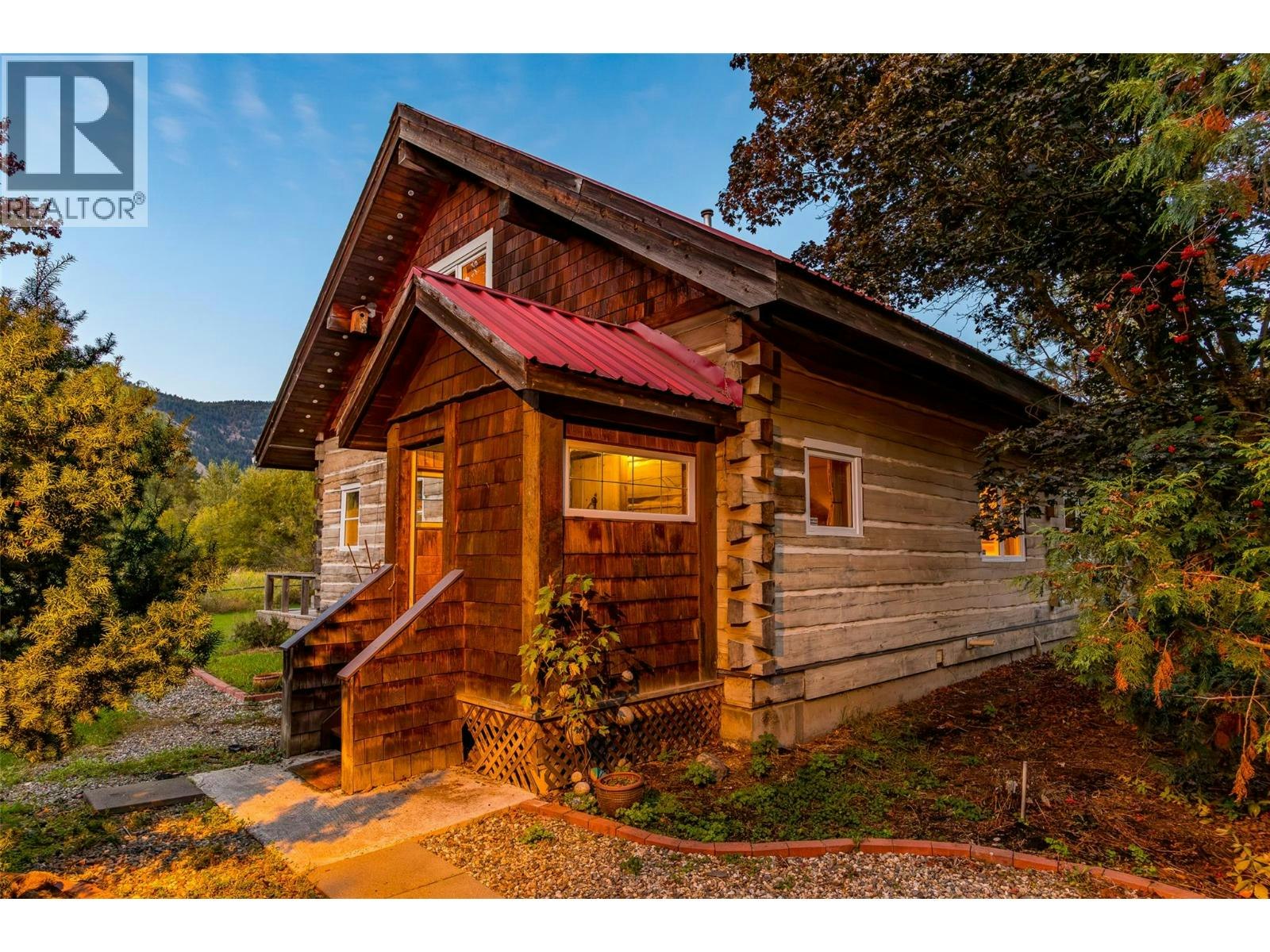 7001 Learmouth Road, Coldstream, BC, V1B 3H1 - 90