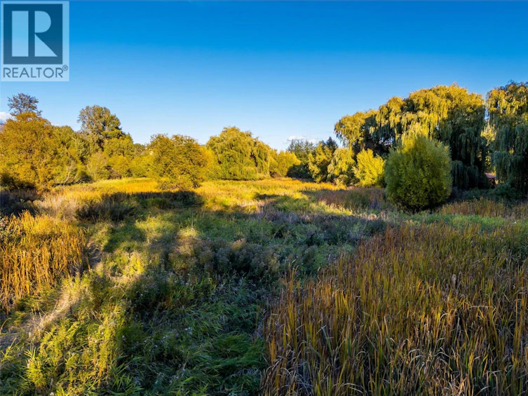 7001 Learmouth Road, Coldstream, BC, V1B 3H1 - 83