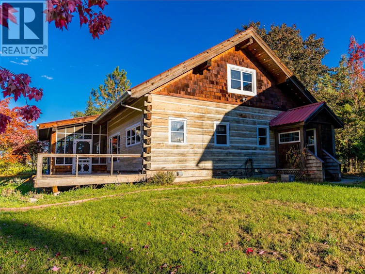 7001 Learmouth Road, Coldstream, BC, V1B 3H1 - 12