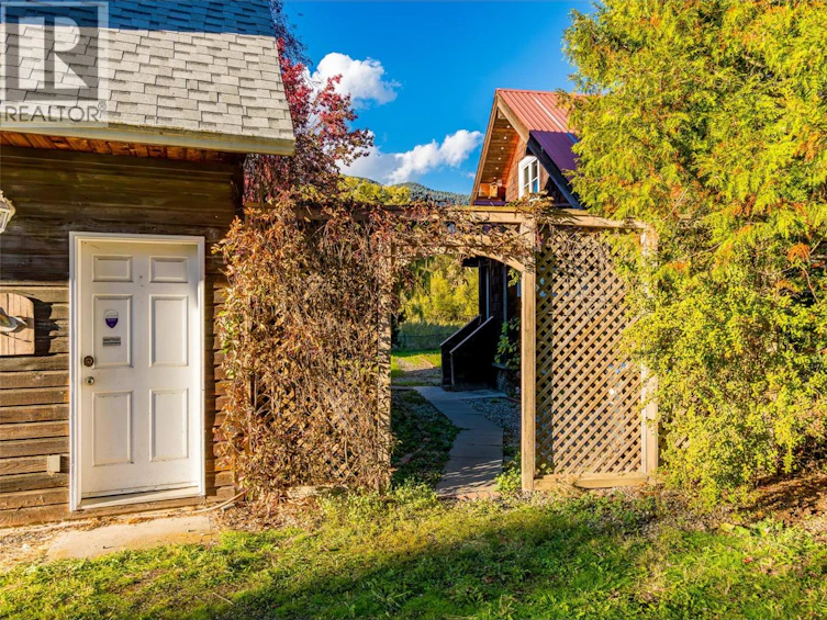 7001 Learmouth Road, Coldstream, BC, V1B 3H1 - 47