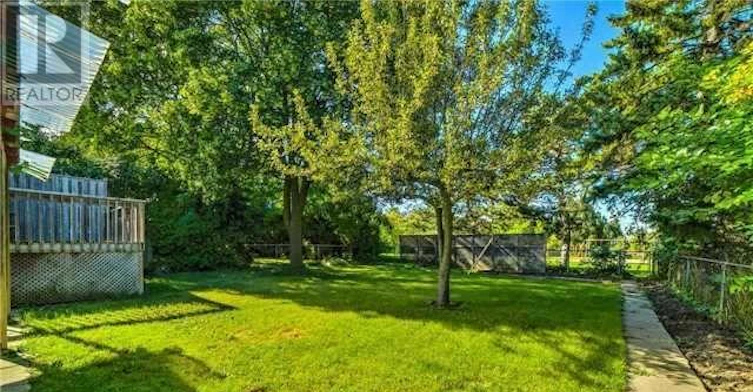 54 Bowerbank Drive, Toronto, ON, M2M 1Z8 - 4