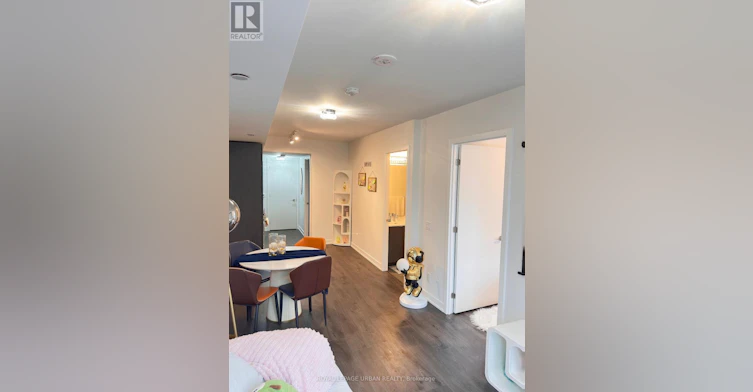 1106-100 Queen Street E, Toronto, ON, M5C 0B5 - 11