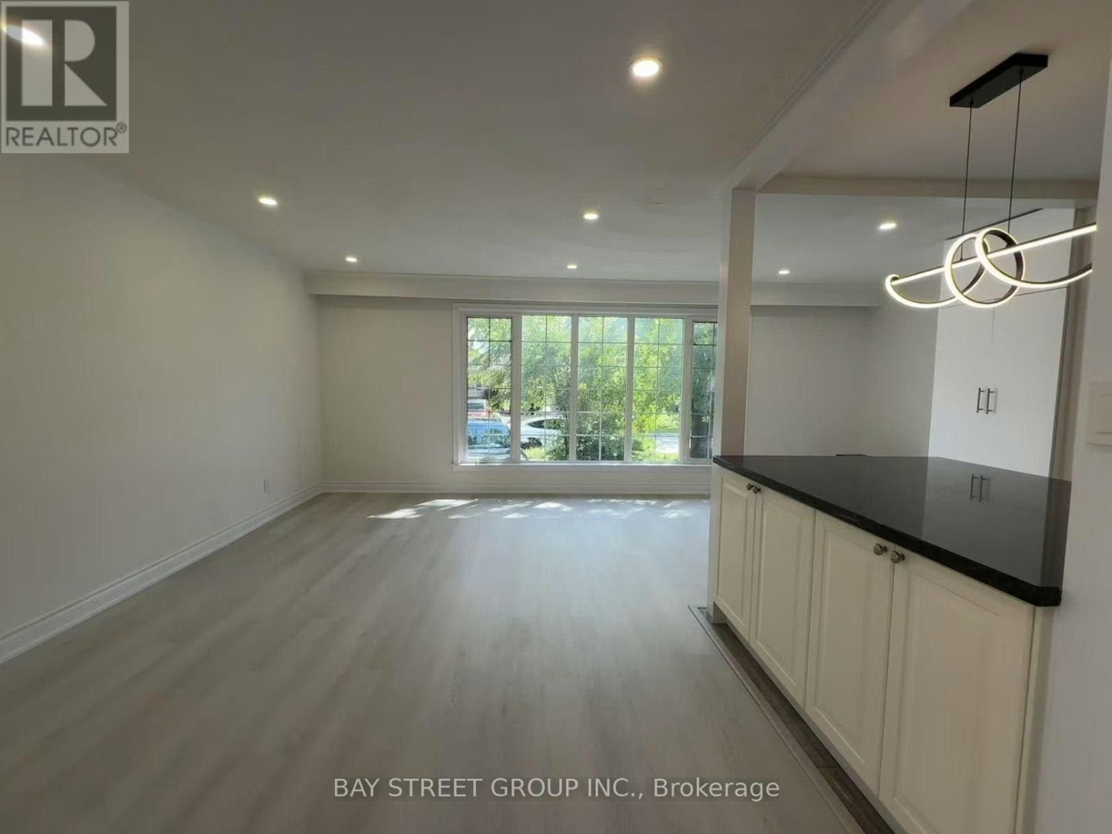 517 Lynett Crescent, Richmond Hill, ON, L4C 2V8 - 8