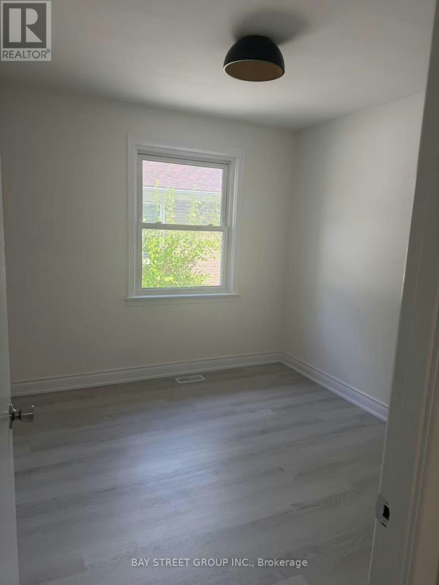 517 Lynett Crescent, Richmond Hill, ON, L4C 2V8 - 7