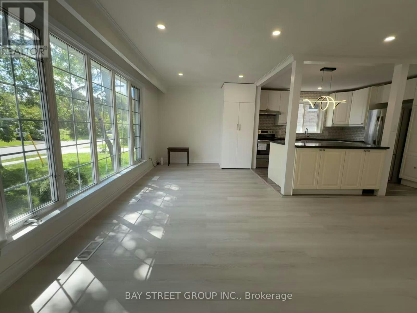 517 Lynett Crescent, Richmond Hill, ON, L4C 2V8 - 10