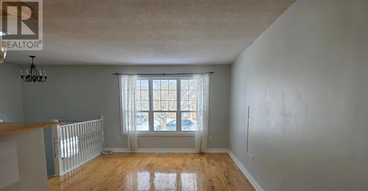 37 Fox Trail Drive, St. Catharines, ON, L2S 3T7 - 8