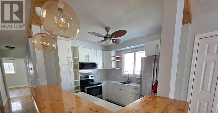 37 Fox Trail Drive, St. Catharines, ON, L2S 3T7 - 4