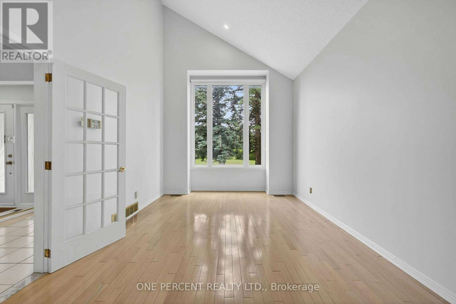 6343 Mattice Avenue, Ottawa, ON, K1C 2G1 - 5