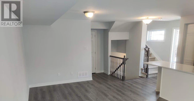800 Kiniw Private, Ottawa, ON, K1K 5A3 - 8