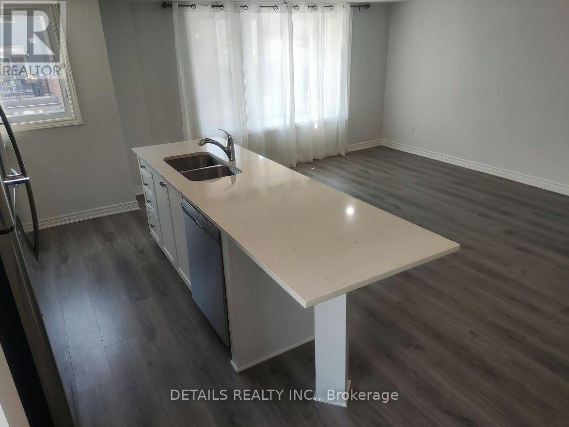 800 Kiniw Private, Ottawa, ON, K1K 5A3 - 5