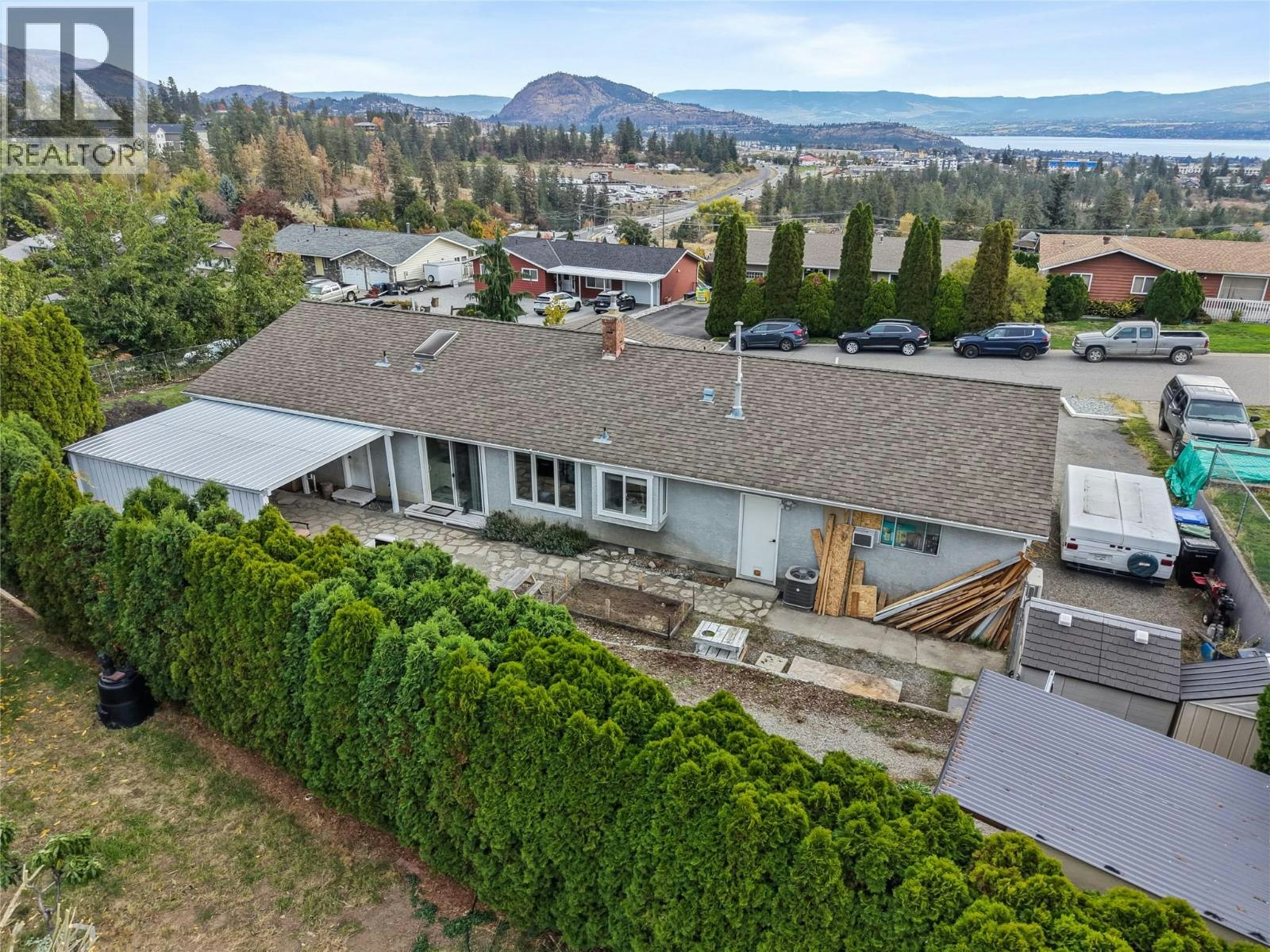 3772 Glenway Road, West Kelowna, BC, V4T 1E3 - 37