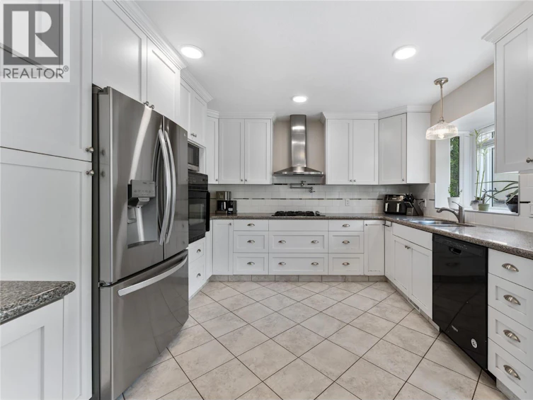 3772 Glenway Road, West Kelowna, BC, V4T 1E3 - 14