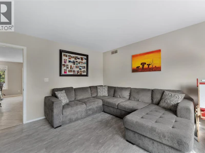 3772 Glenway Road - 5