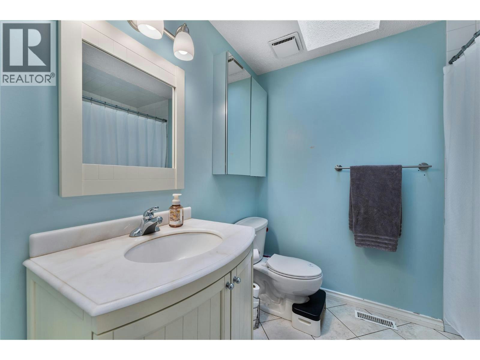 3772 Glenway Road, West Kelowna, BC, V4T 1E3 - 25