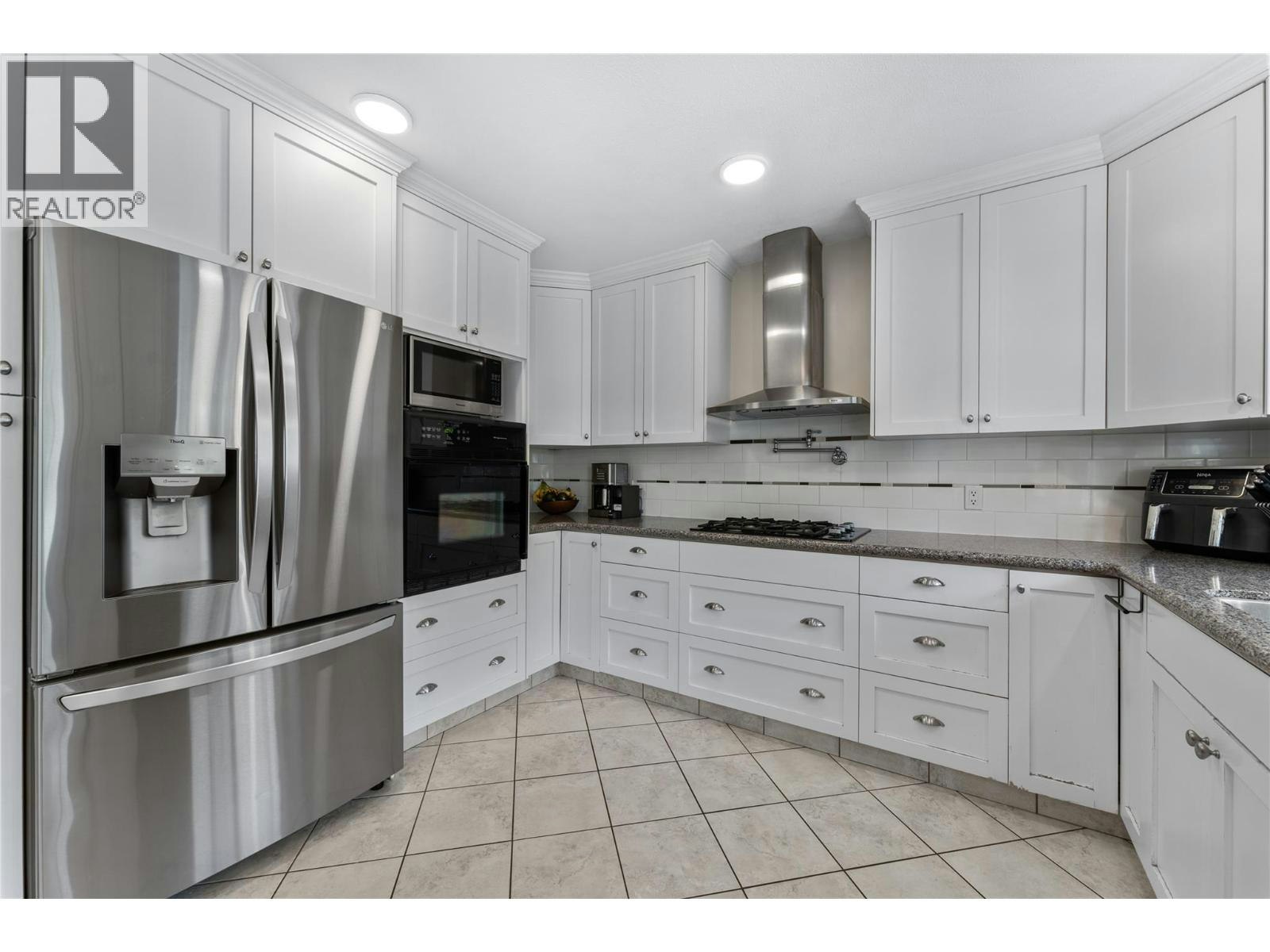 3772 Glenway Road, West Kelowna, BC, V4T 1E3 - 15