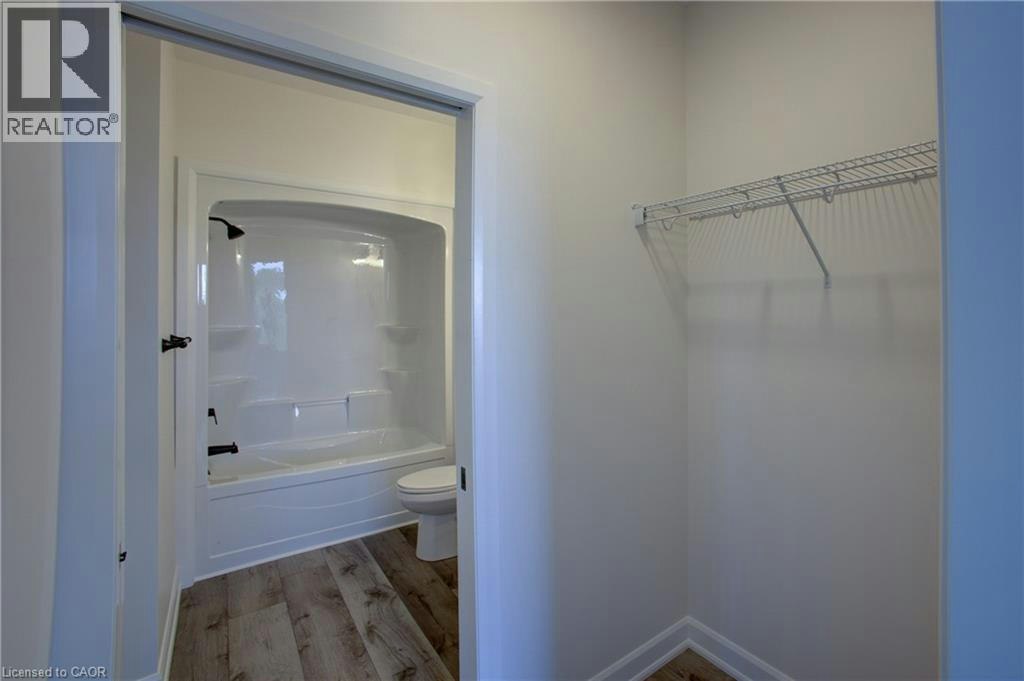 5-440 Wellington Street E, Wellington North, ON, N0G 2L4 - 8