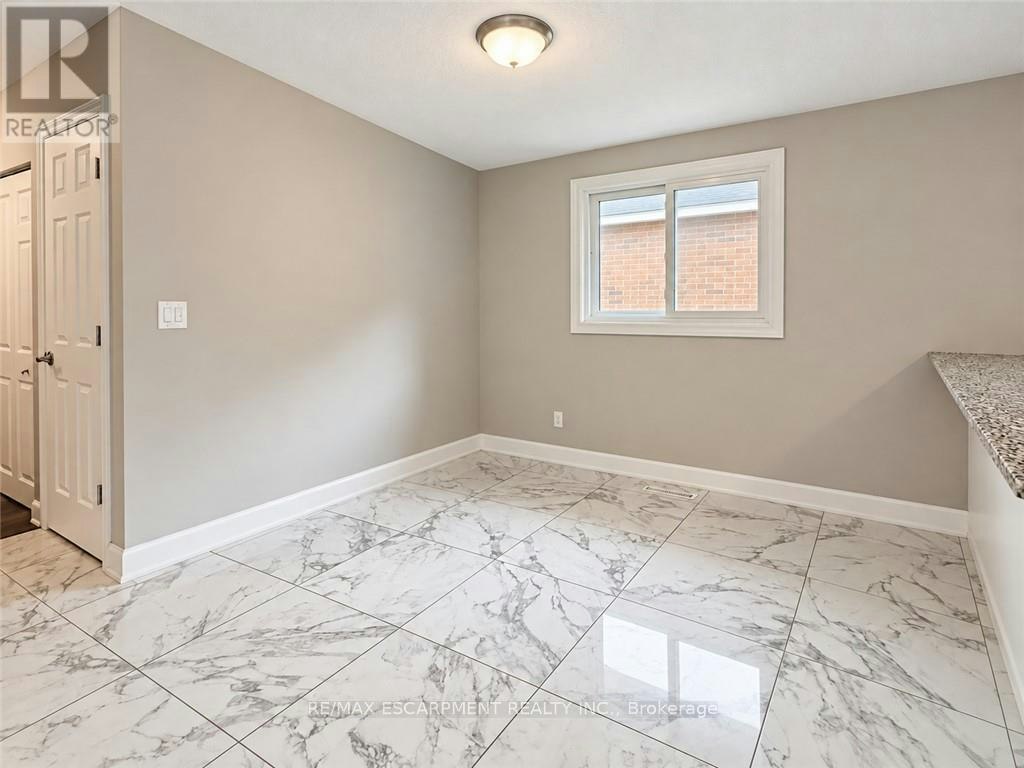 UPPER-63 Sanatorium Road, Hamilton, ON, L9C 1Y4 - 15