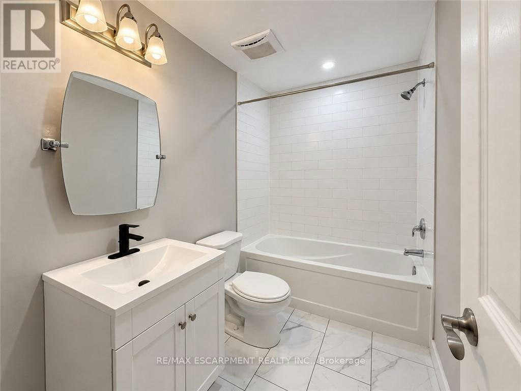 UPPER-63 Sanatorium Road, Hamilton, ON, L9C 1Y4 - 23