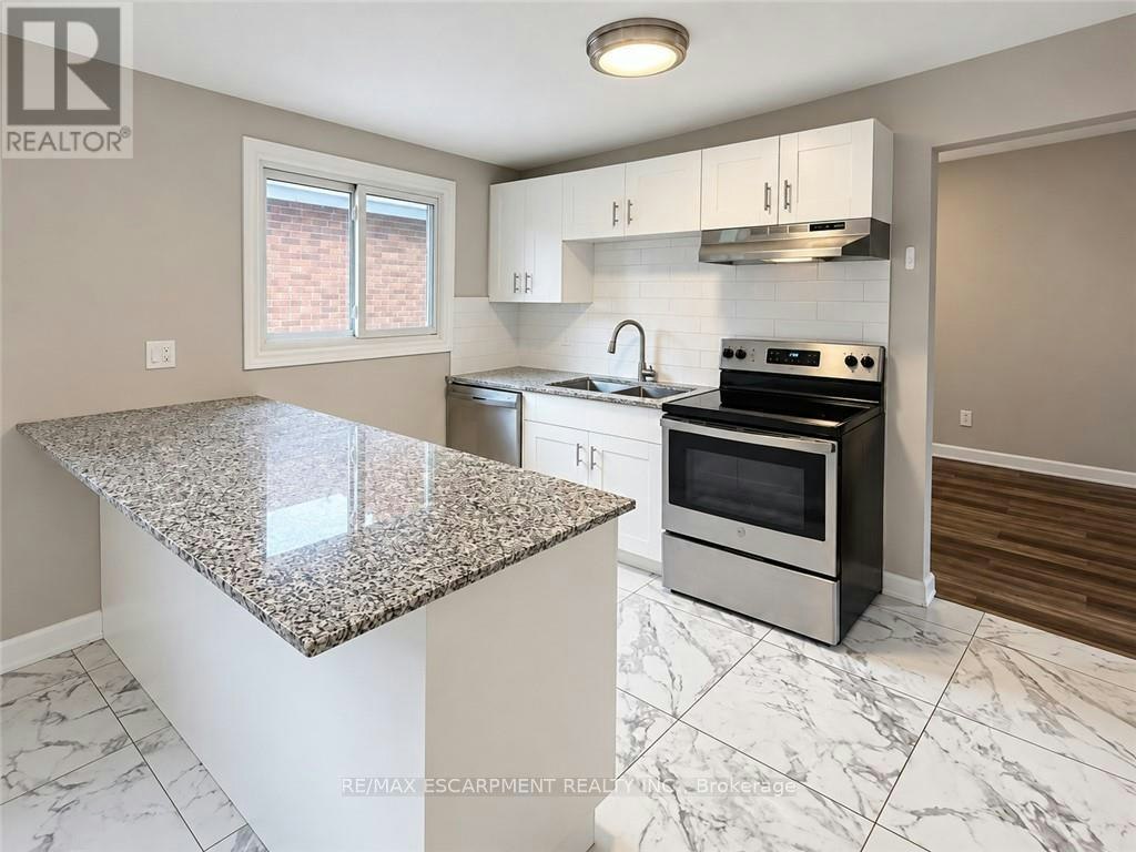 UPPER-63 Sanatorium Road, Hamilton, ON, L9C 1Y4 - 11