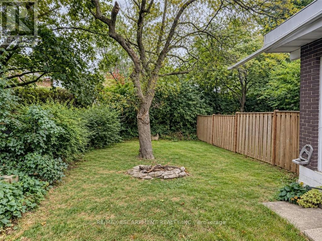 UPPER-63 Sanatorium Road, Hamilton, ON, L9C 1Y4 - 28