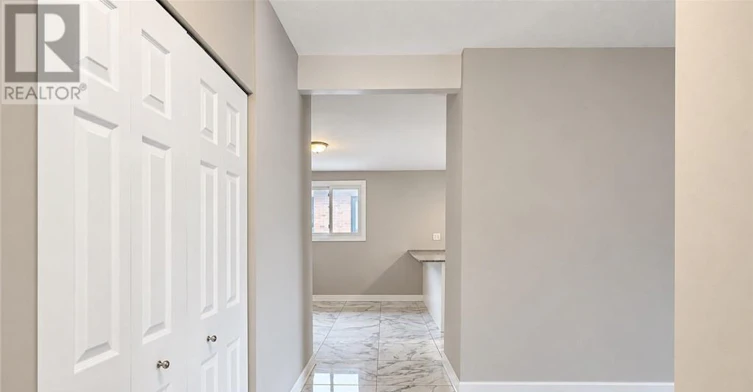 UPPER-63 Sanatorium Road, Hamilton, ON, L9C 1Y4 - 3