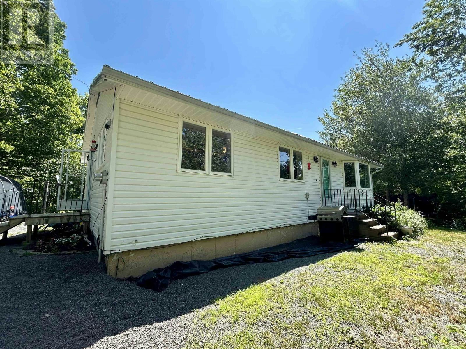 1209 4 Highway, Mount Thom, NS, B0K 1P0